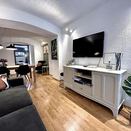 Charming Appartment 3-Min Walk To Old Town - Free Parking Ljubljana Bagian luar foto